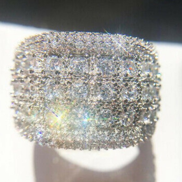 NWT GORGEOUS 925 Sterling silver diamond 💎 Ring - Picture 3 of 4